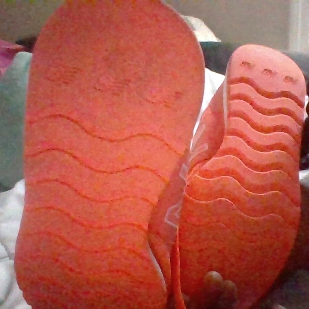 pink new balances